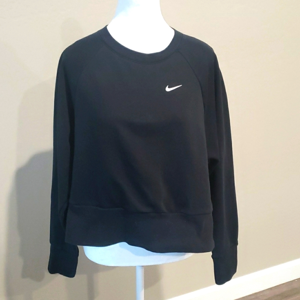 Size M Nike Cropped Sweatshirt